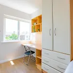 Holiday home 66 - Large Townhouse By Shortstays - Sleeps 6 - Parking *