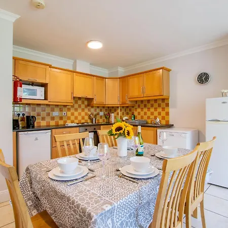 66 - Large Townhouse By Shortstays Dom wakacyjny Galway